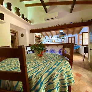 Puerto De Pollensa Villa: Mountain Retreat Near Apartment
